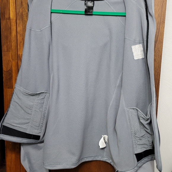 NWOT.  Adidas Men's Terrex Technopile fleece hoodie.  Size L.  (895) - Picture 9 of 11